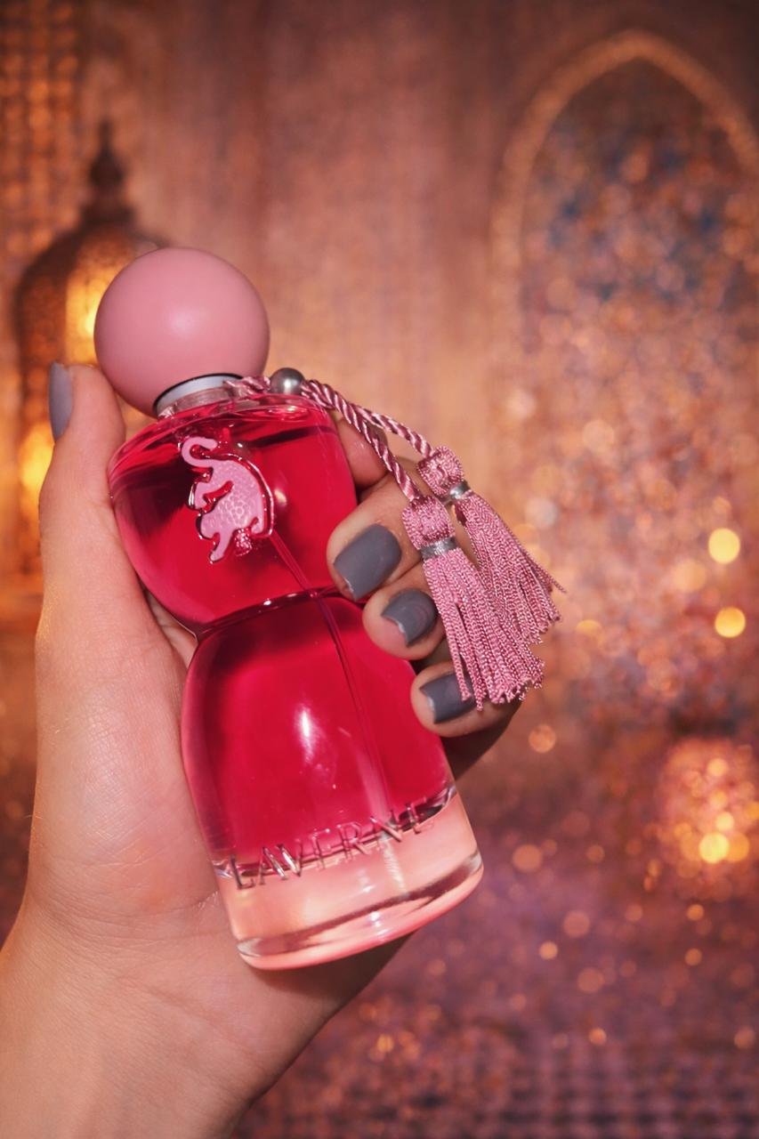 سينس لافيرن Sins Laverne